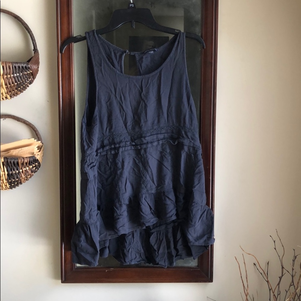 AMERICAN EAGLE ruffle tank top
